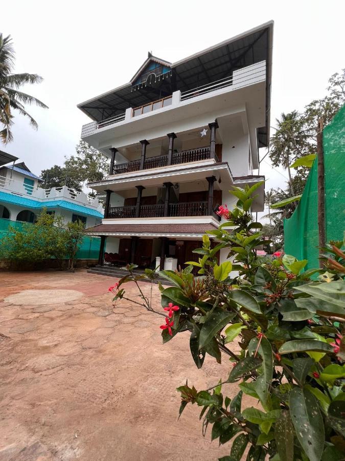 Mohans Ayurvedic Beach Resort Varkala Bagian luar foto